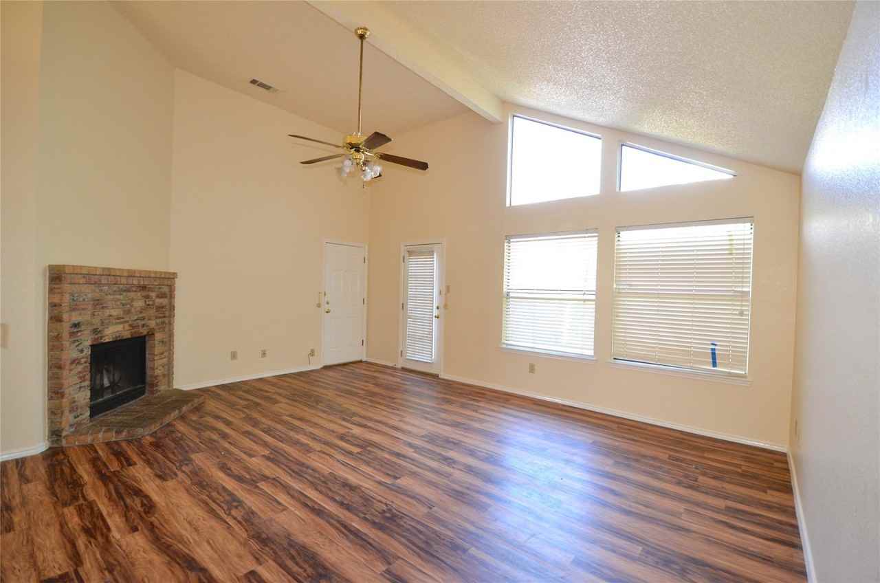 7972 Roundtable Rd - Photo 6 of 22