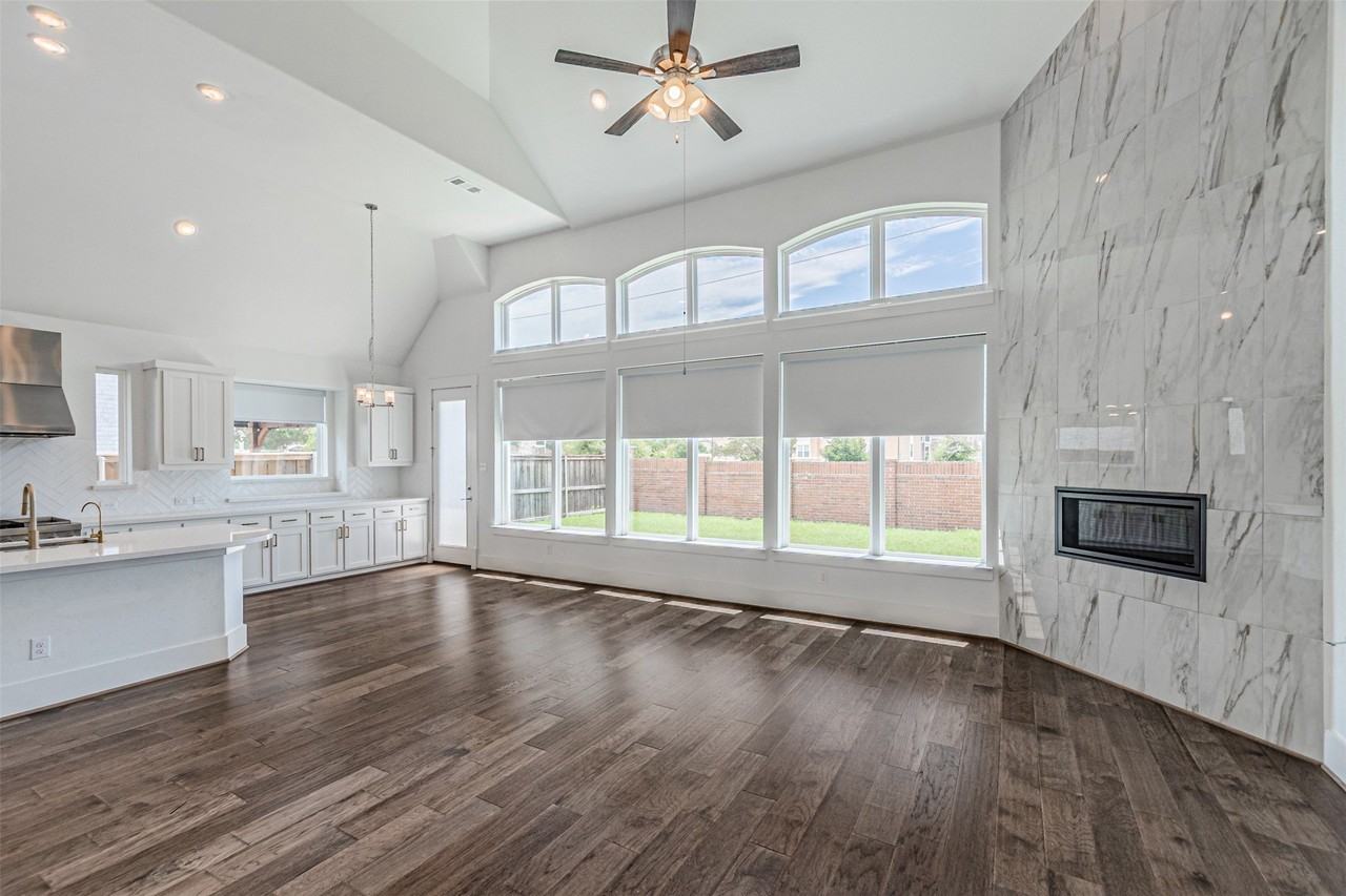 4878 Limousine Ln - Photo 4 of 36