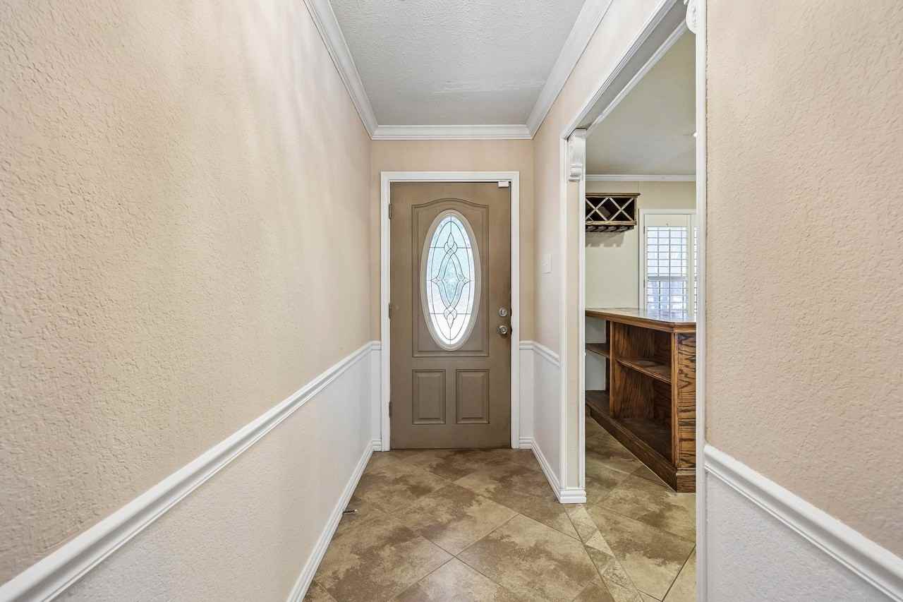 13639 Willow Bend Rd - Photo 5 of 40