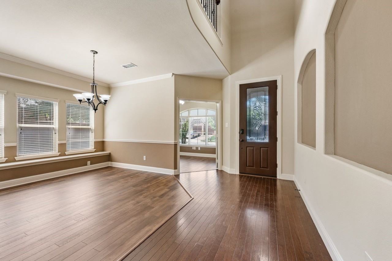 2143 Serene Ct - Photo 3 of 29