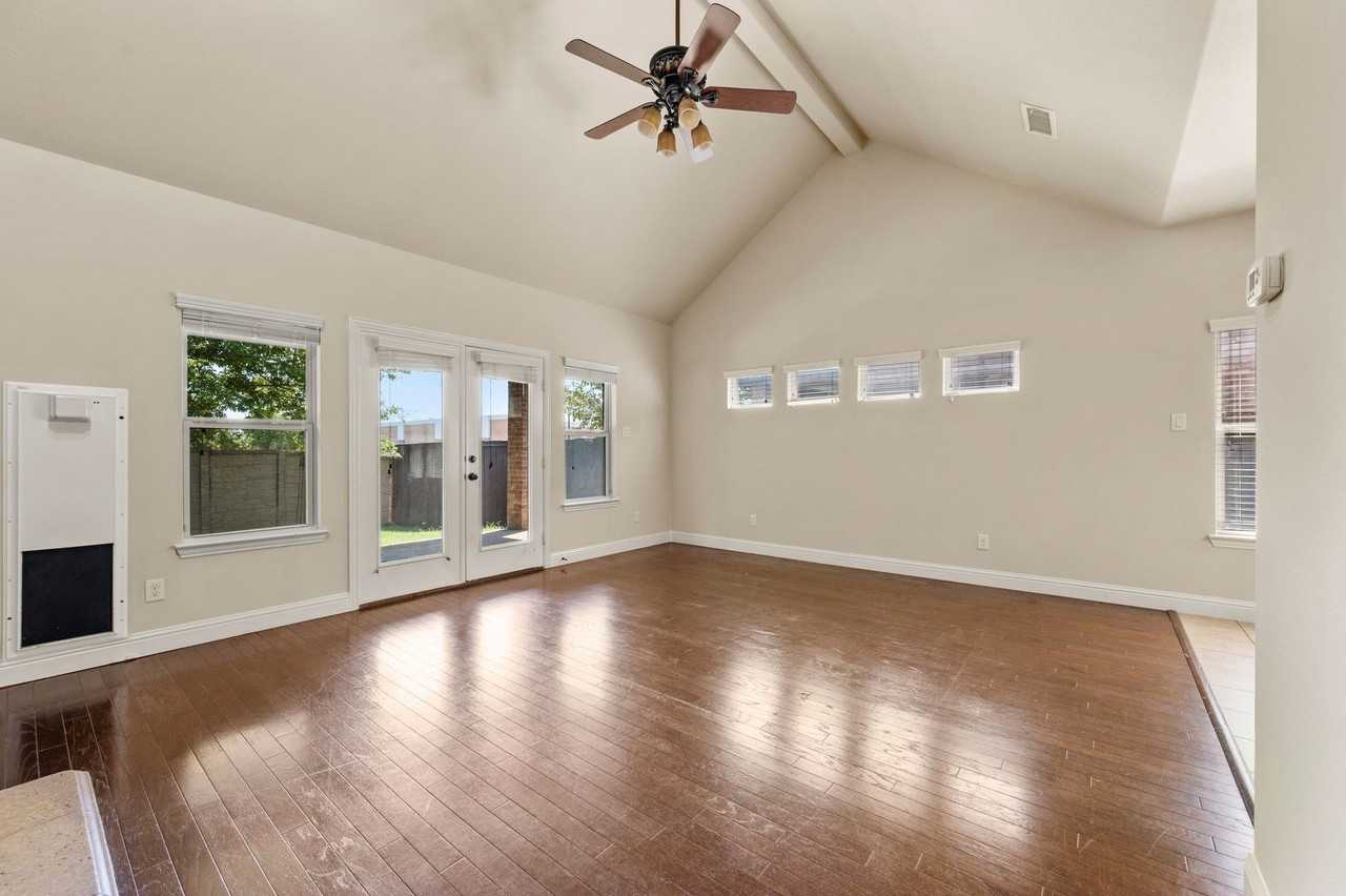 2143 Serene Ct - Photo 6 of 29