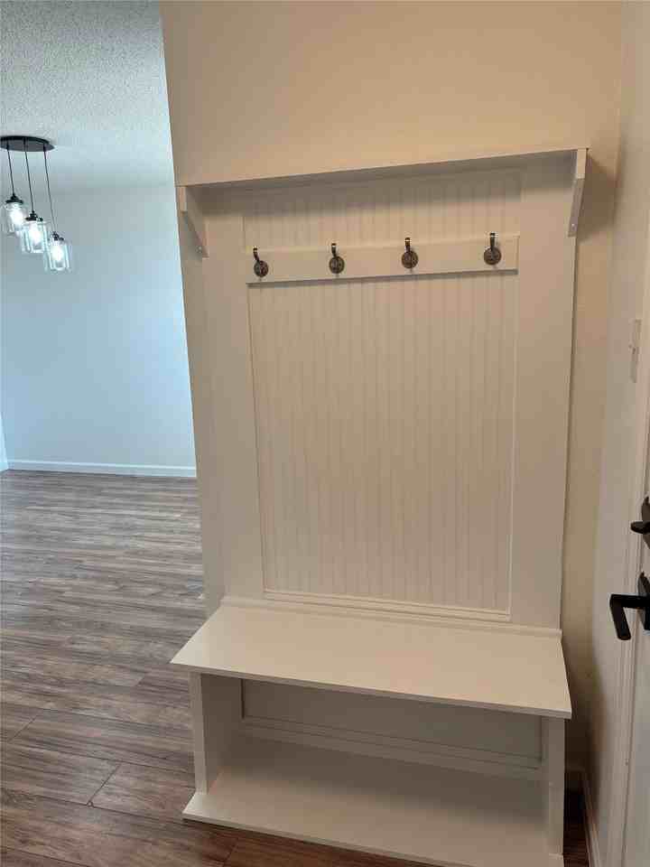 1721 Spyglass Dr - Photo 3 of 17