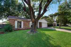 featured image of 515 Forestwood Dr
