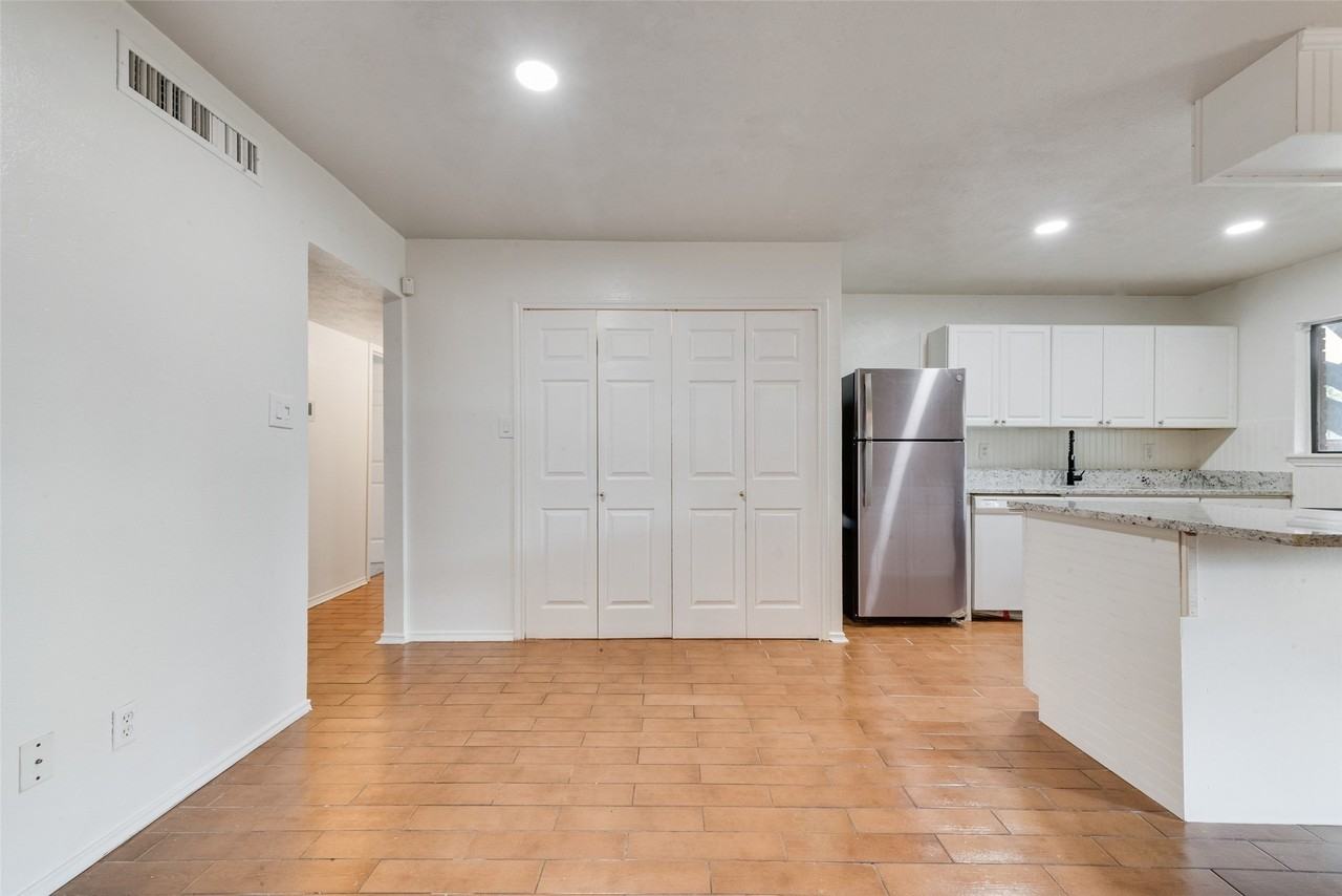 515 Forestwood Dr - Photo 6 of 16