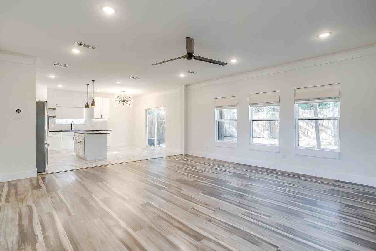 2921 Gipson St - Photo 3 of 17
