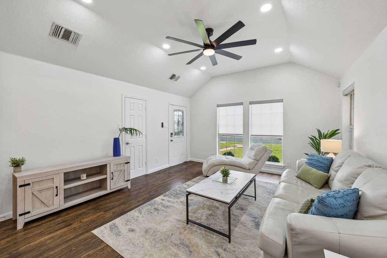 630 W Neely St - Photo 6 of 27
