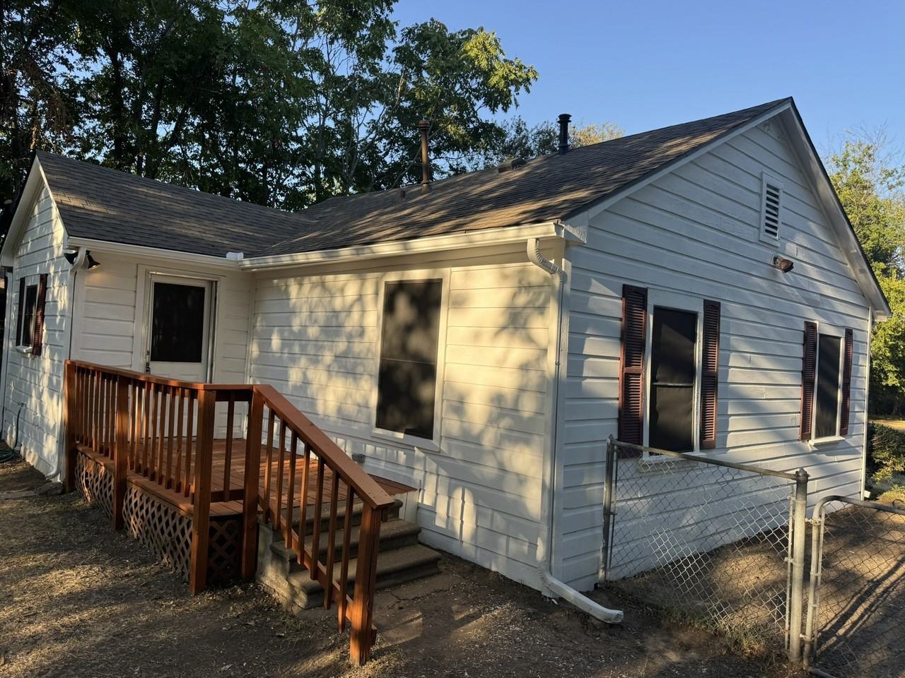 1307 Church St - Photo 5 of 31