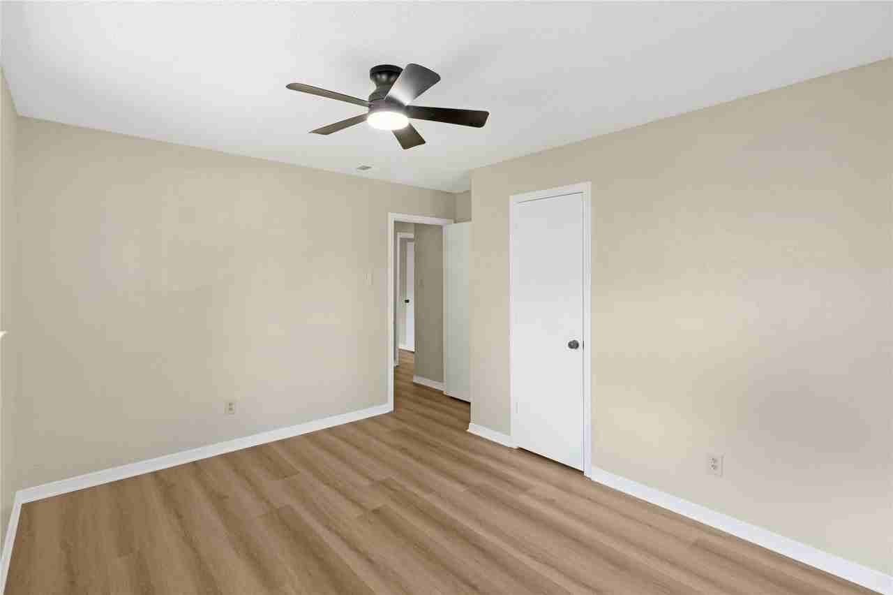 742 Ridge Crest Dr - Photo 6 of 25