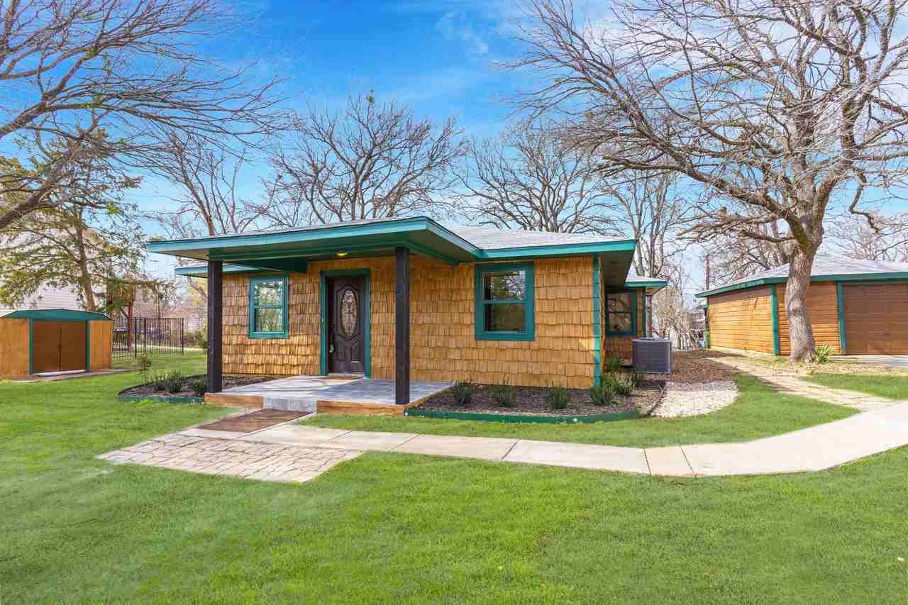 321 Crescent Dr