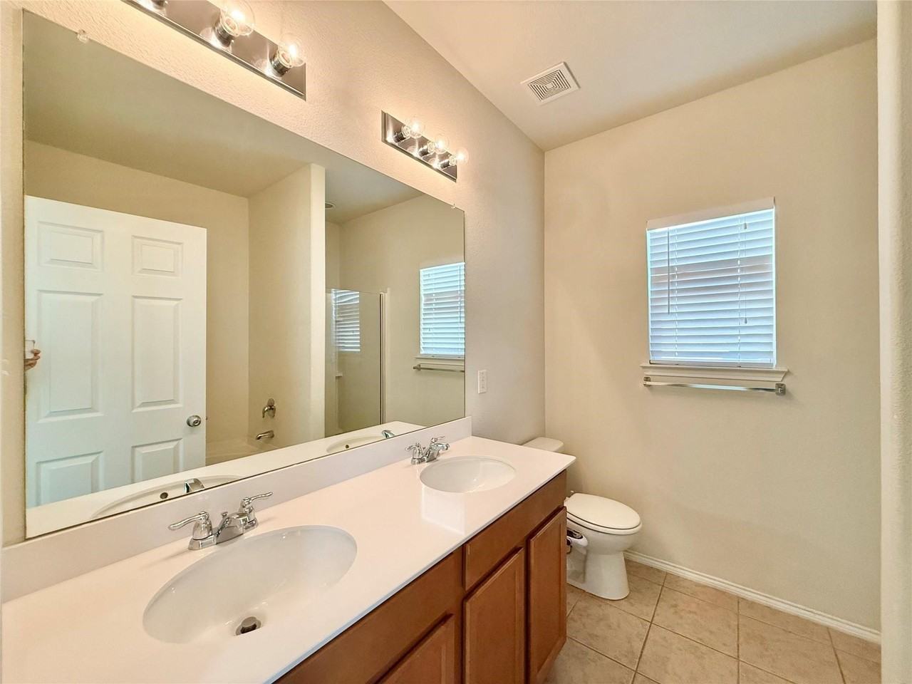 2336 Bermont Red Ln - Photo 6 of 16