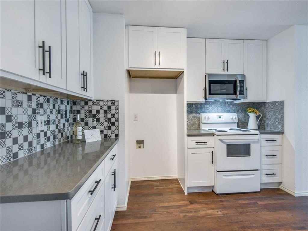 1428 Laurel Hall Ln - Photo 3 of 18