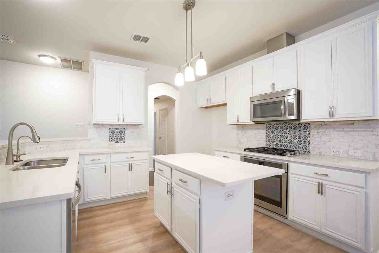 1659 Granite Rapids Dr - Photo 2 of 40