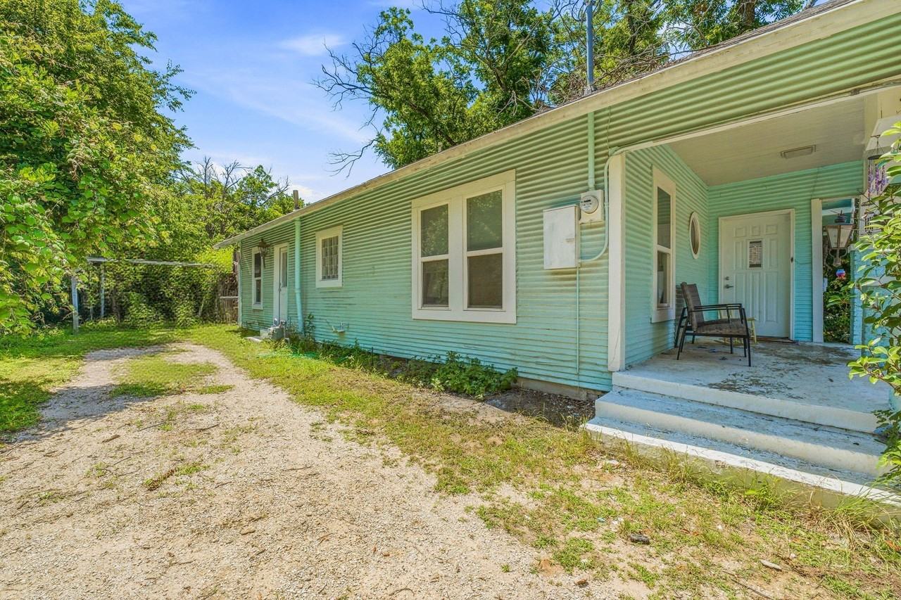 730 N Ollie St - Photo 3 of 24