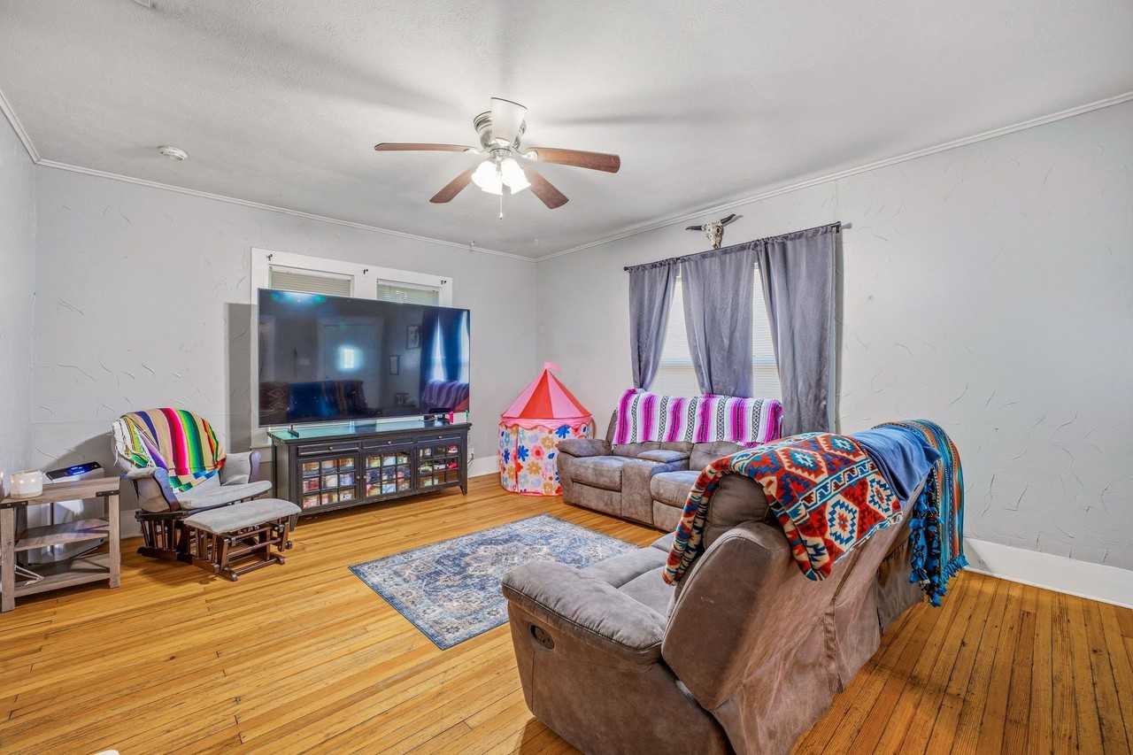 730 N Ollie St - Photo 6 of 24