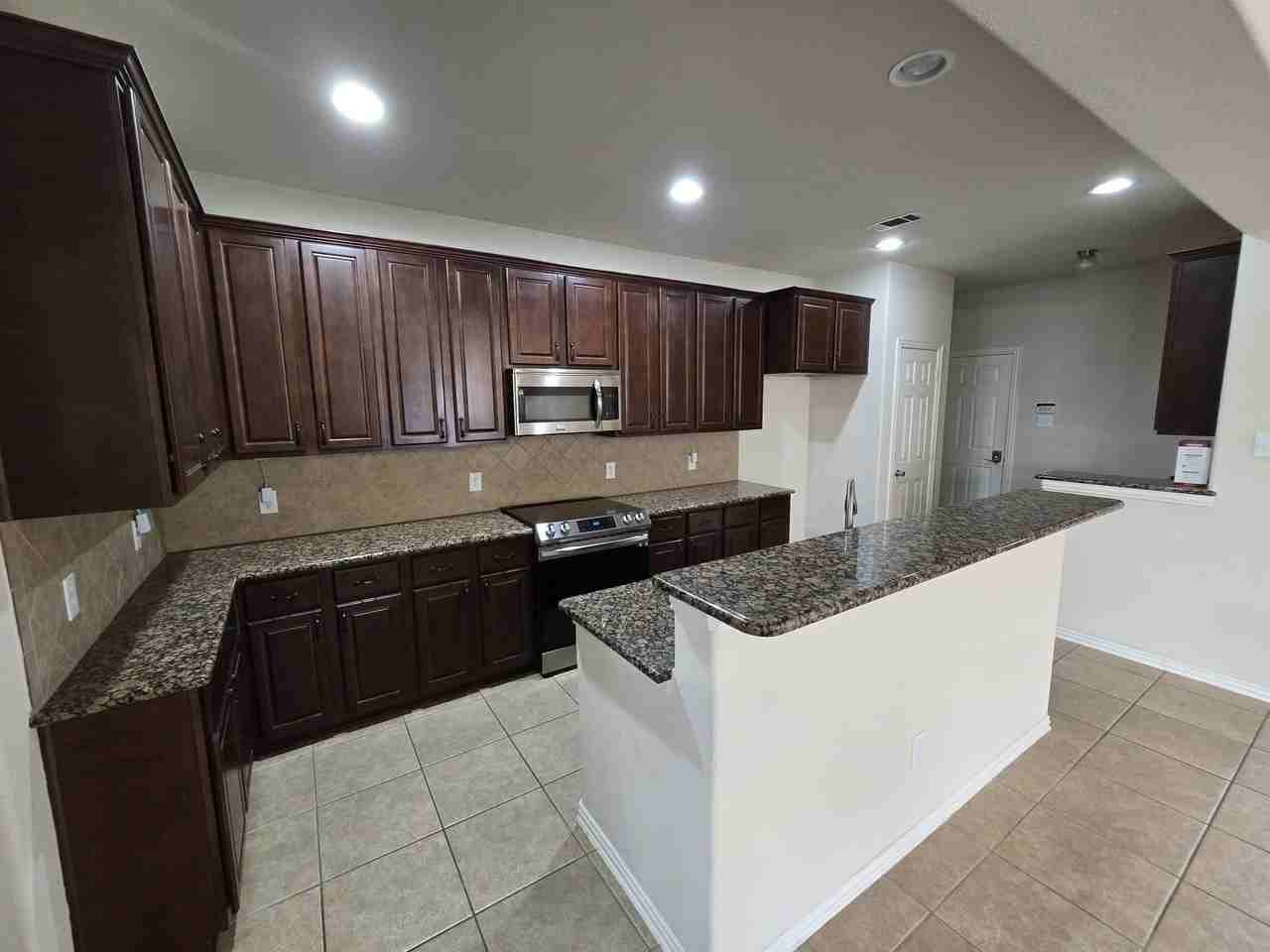 213 Willet Ct - Photo 5 of 16
