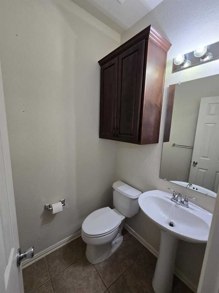 213 Willet Ct - Photo 7 of 16