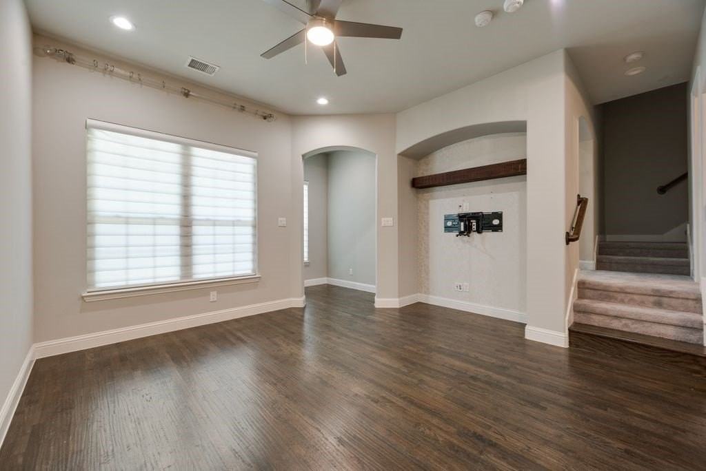 853 Whitehall Dr - Photo 6 of 22