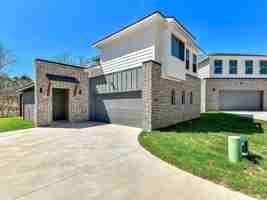 featured image of 3260 W Crawford St #401