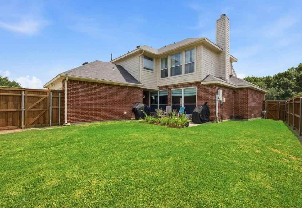 1509 Blair Dr - Photo 6 of 33