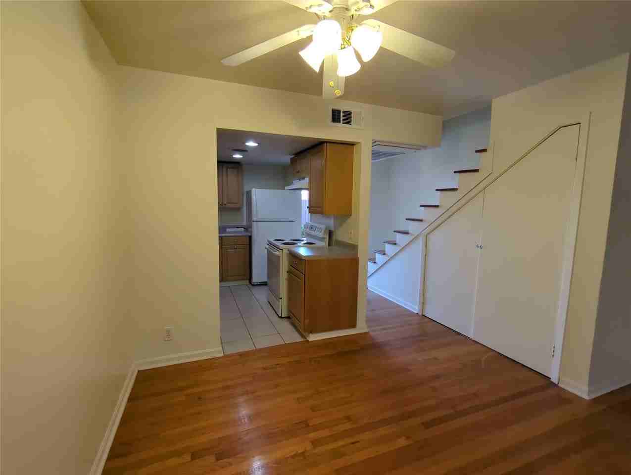 5730 Martel Ave #108 - Photo 4 of 18