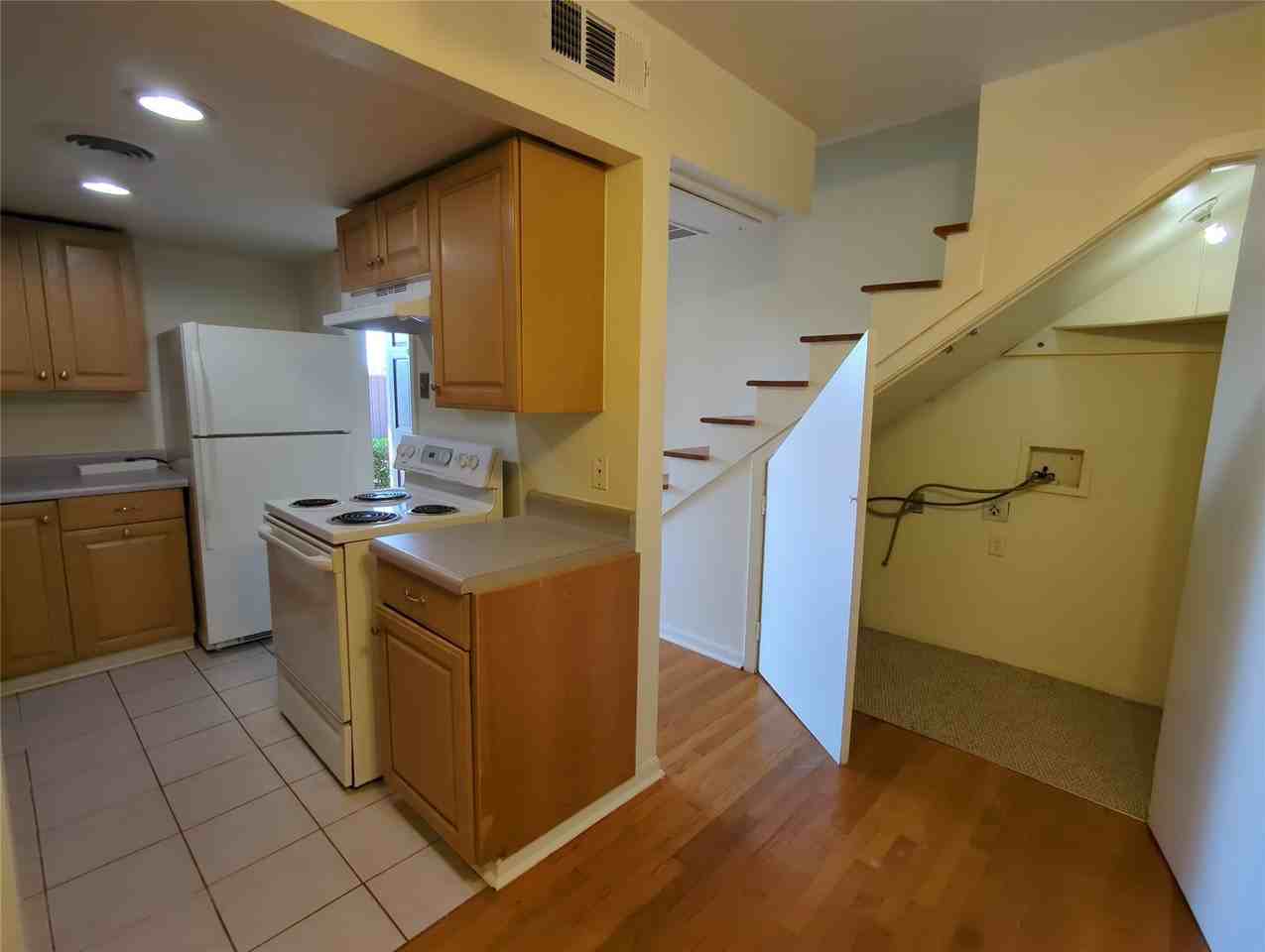 5730 Martel Ave #108 - Photo 5 of 18