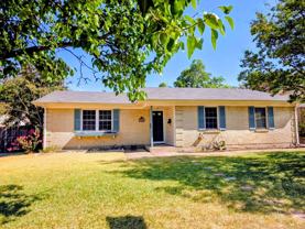 714 Timberlake Cir - Photo 1 of 1