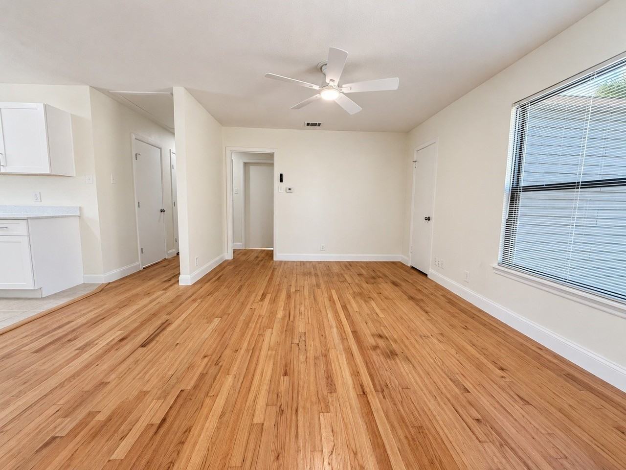 10642 Galena St - Photo 6 of 23