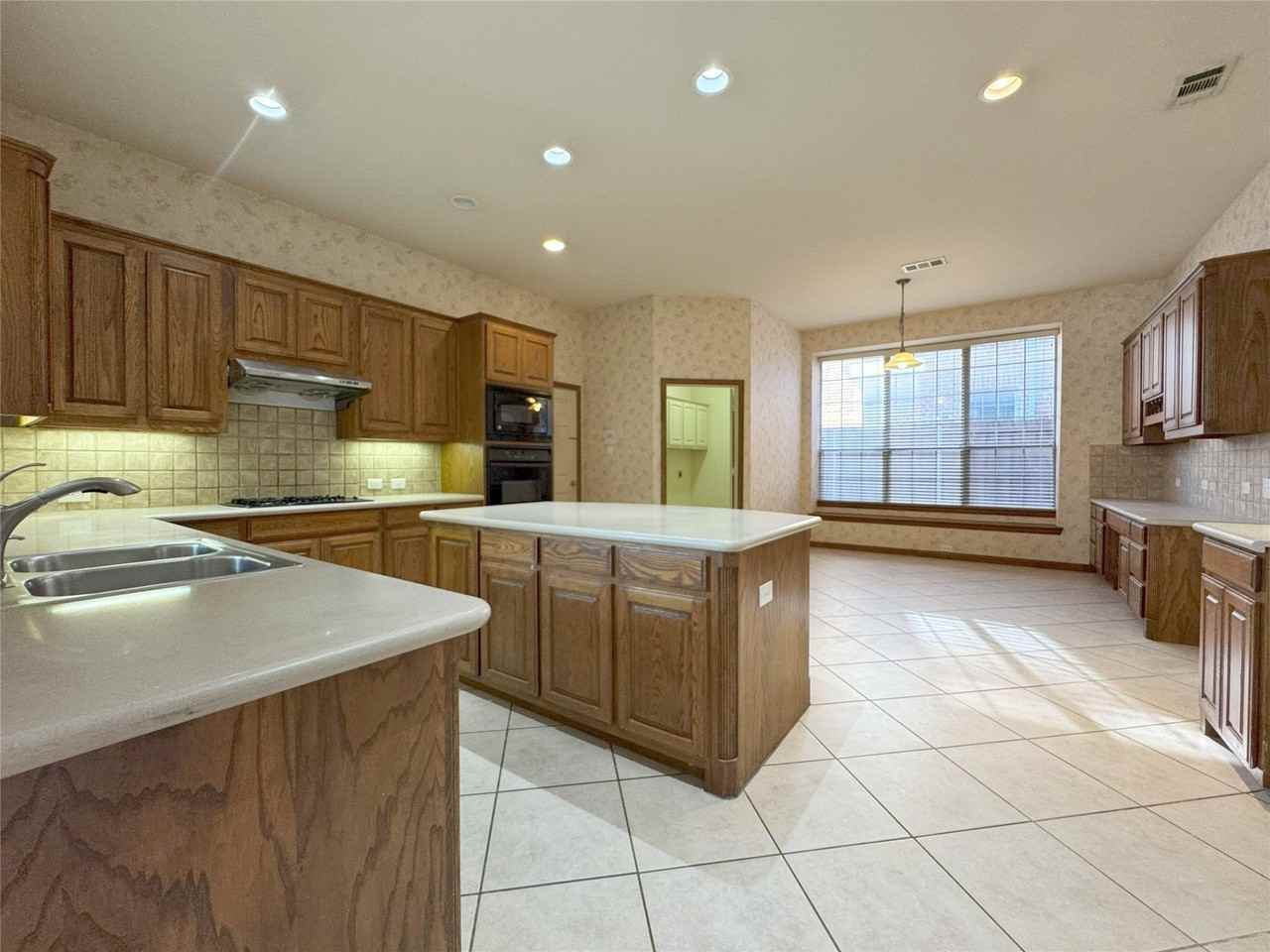 4112 Hearthlight Ct - Photo 5 of 30