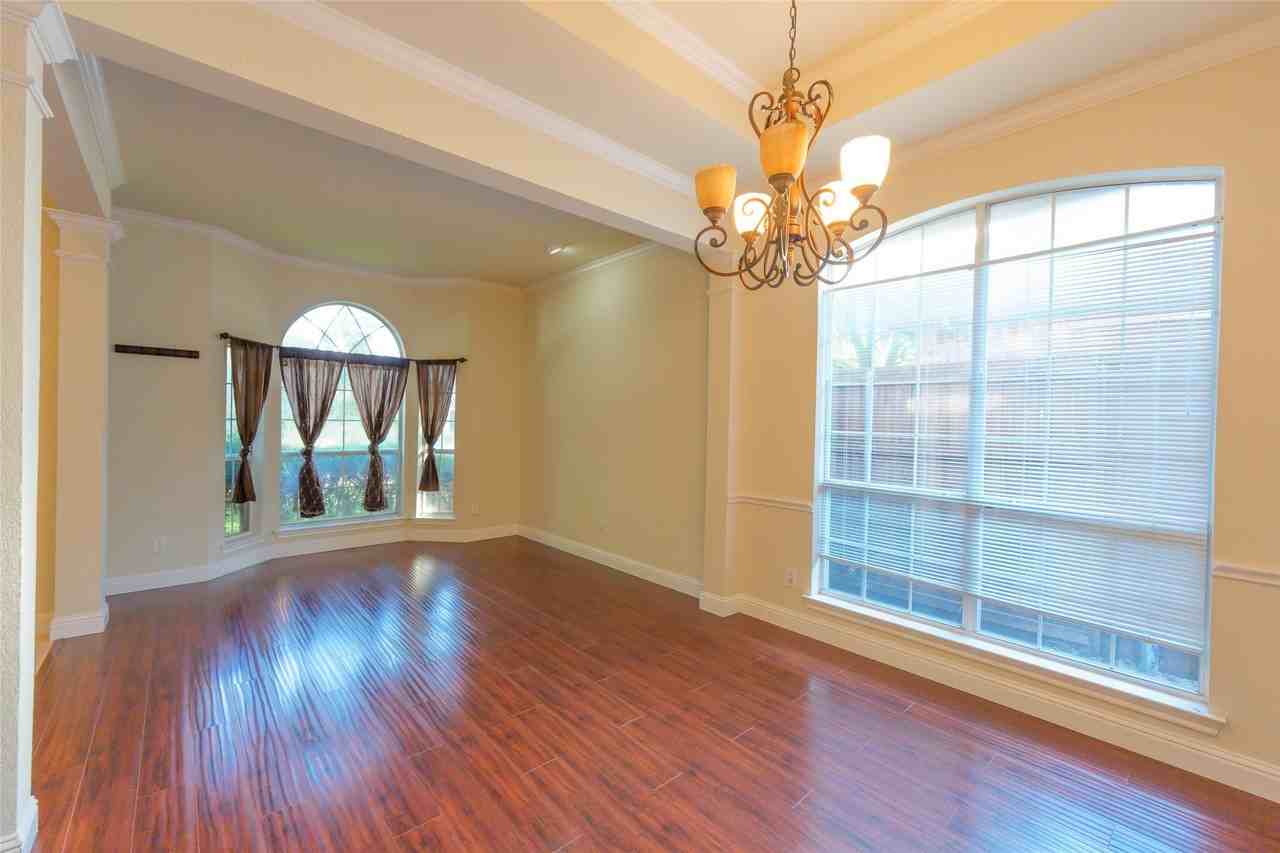 4821 Frost Hollow Dr - Photo 6 of 38