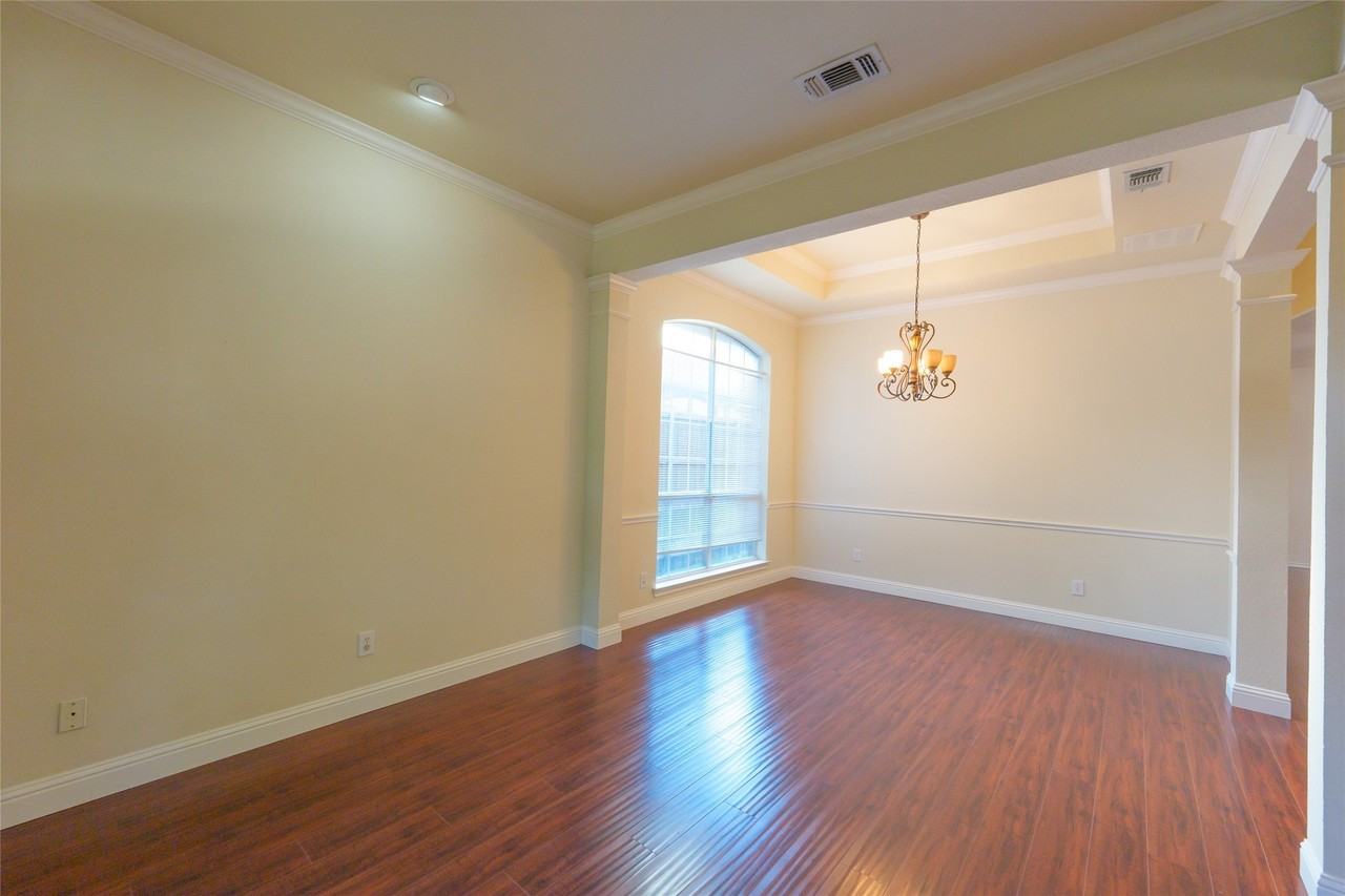 4821 Frost Hollow Dr - Photo 7 of 38