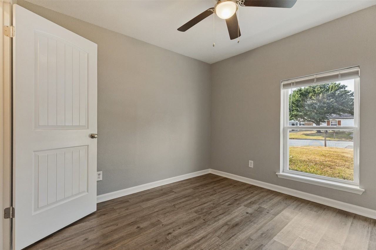 524 Cole Ave - Photo 6 of 13