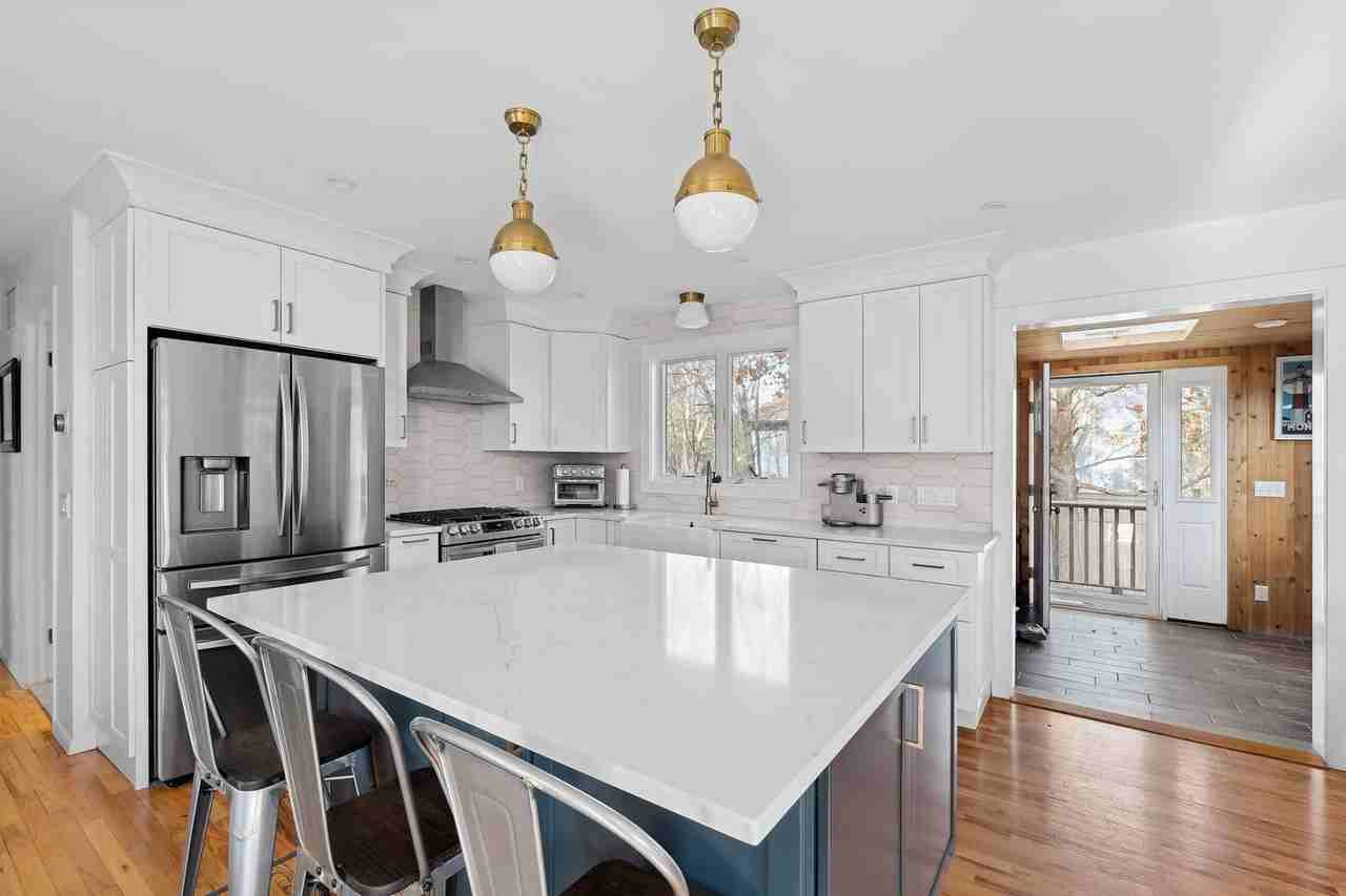 144 Greenwich St - Photo 4 of 21