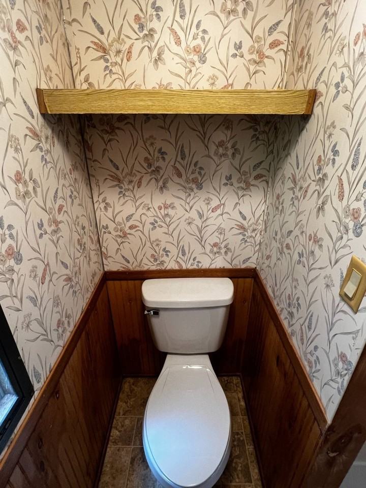 1027 Aaron Ln - Photo 6 of 16