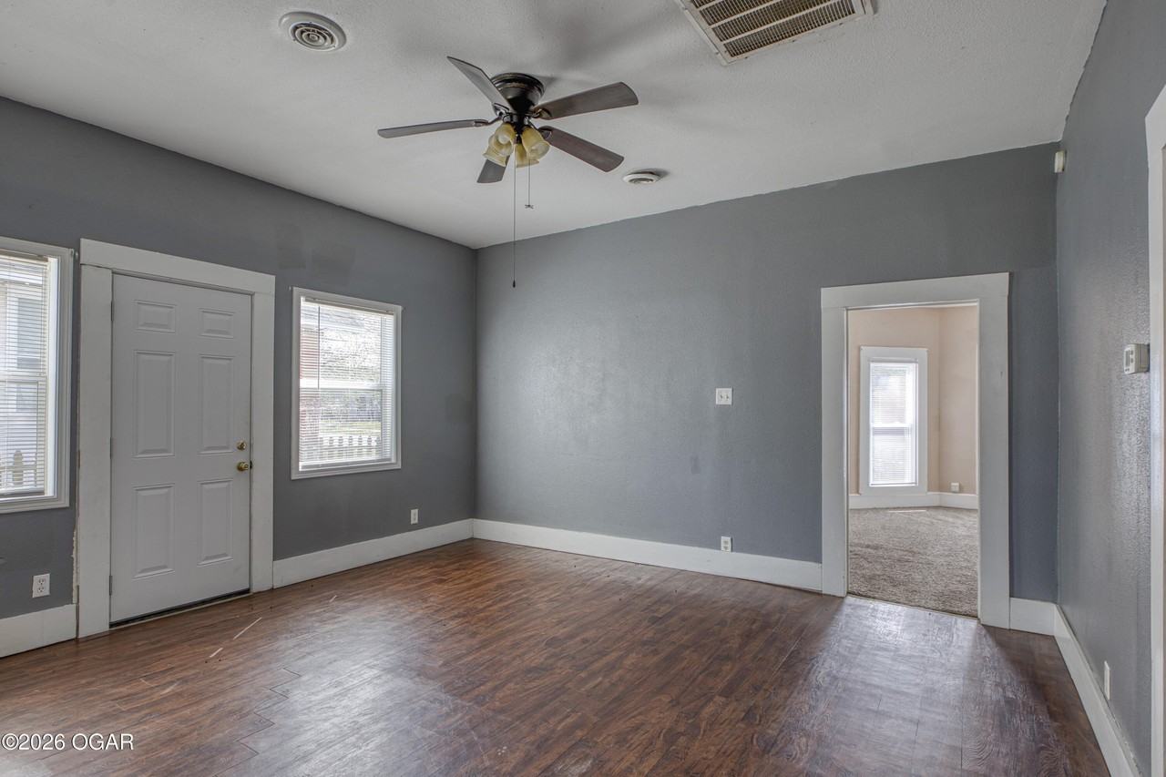 2115 Byers Ave - Photo 3 of 20