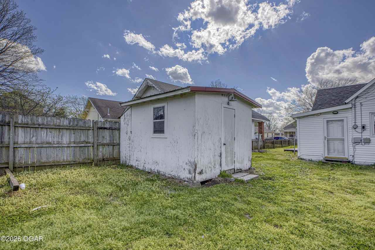 2115 Byers Ave - Photo 7 of 20