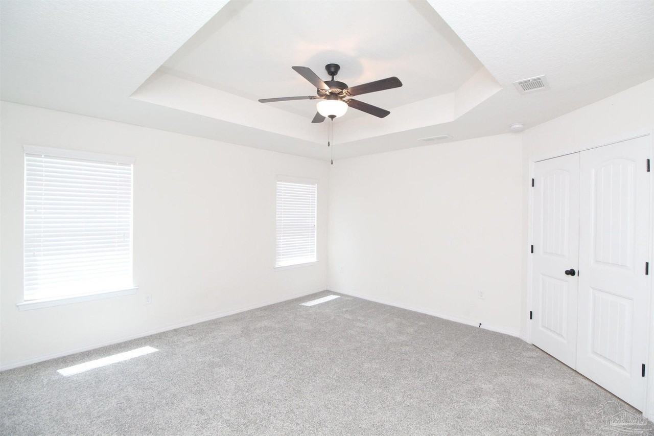 5605 Peach Dr - Photo 6 of 16