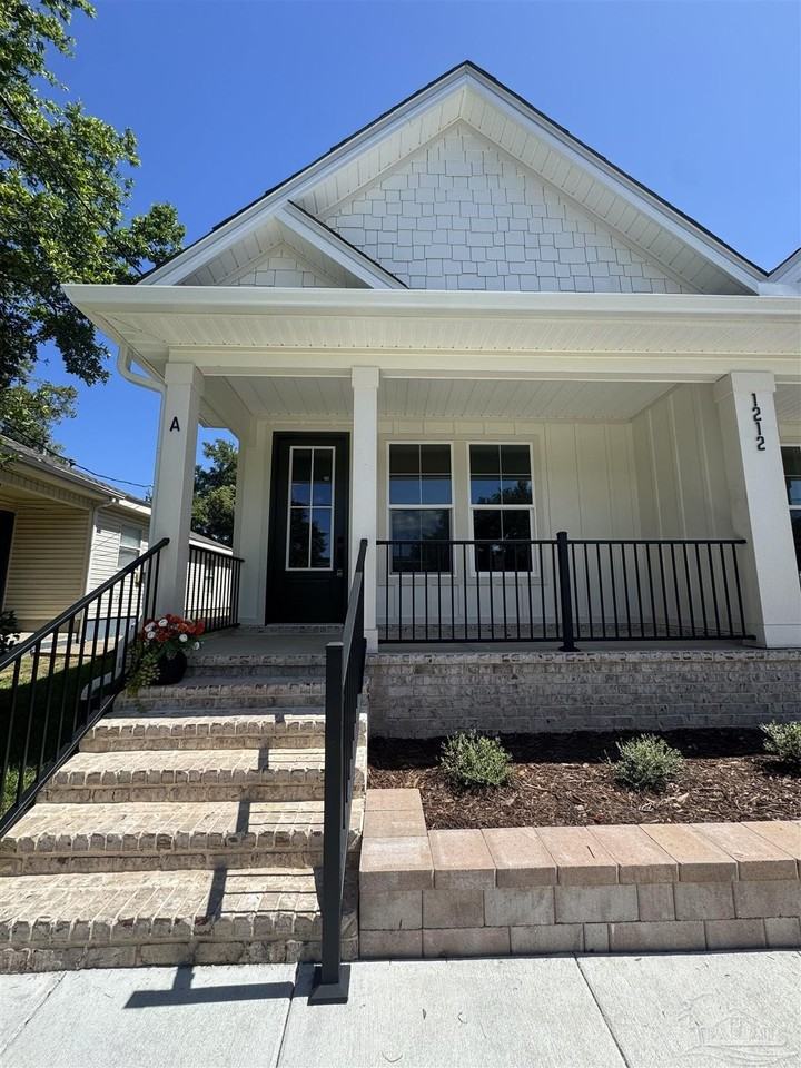 1212 N Hayne St #A - Photo 2 of 17