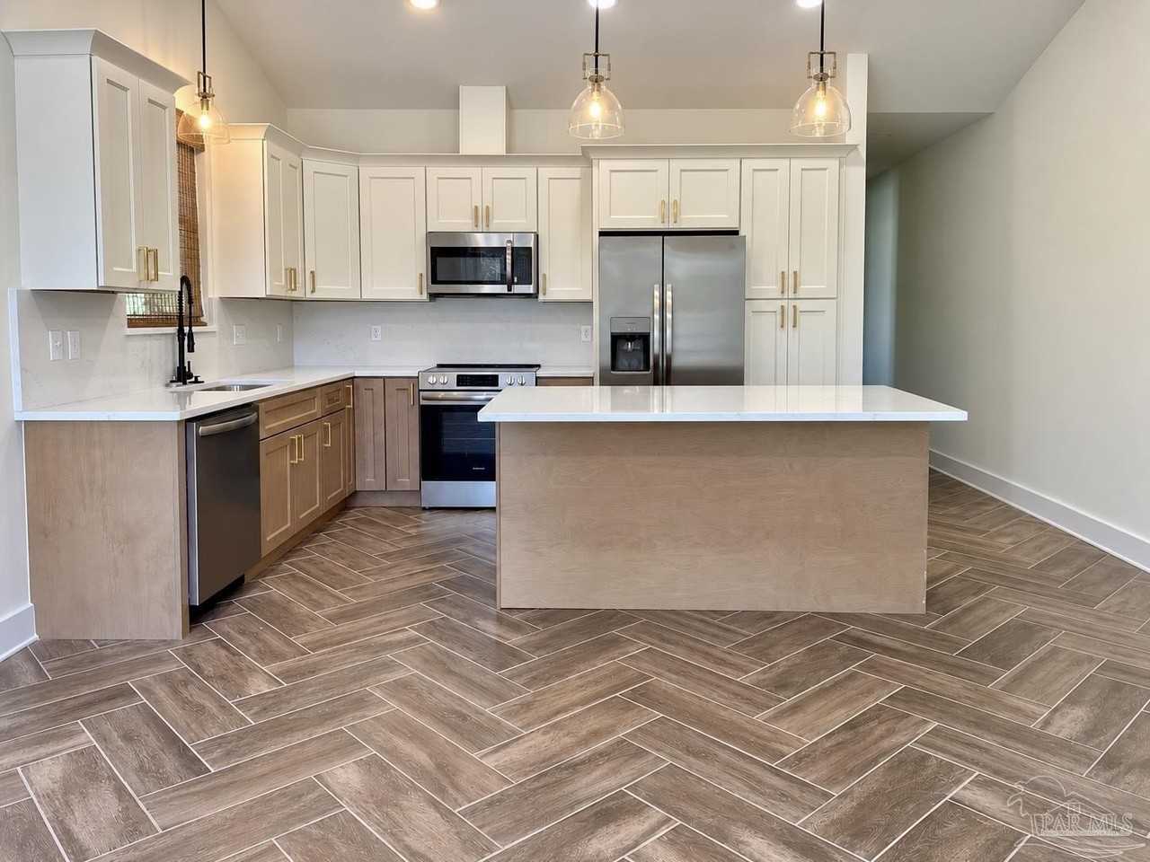 1212 N Hayne St #A - Photo 3 of 17