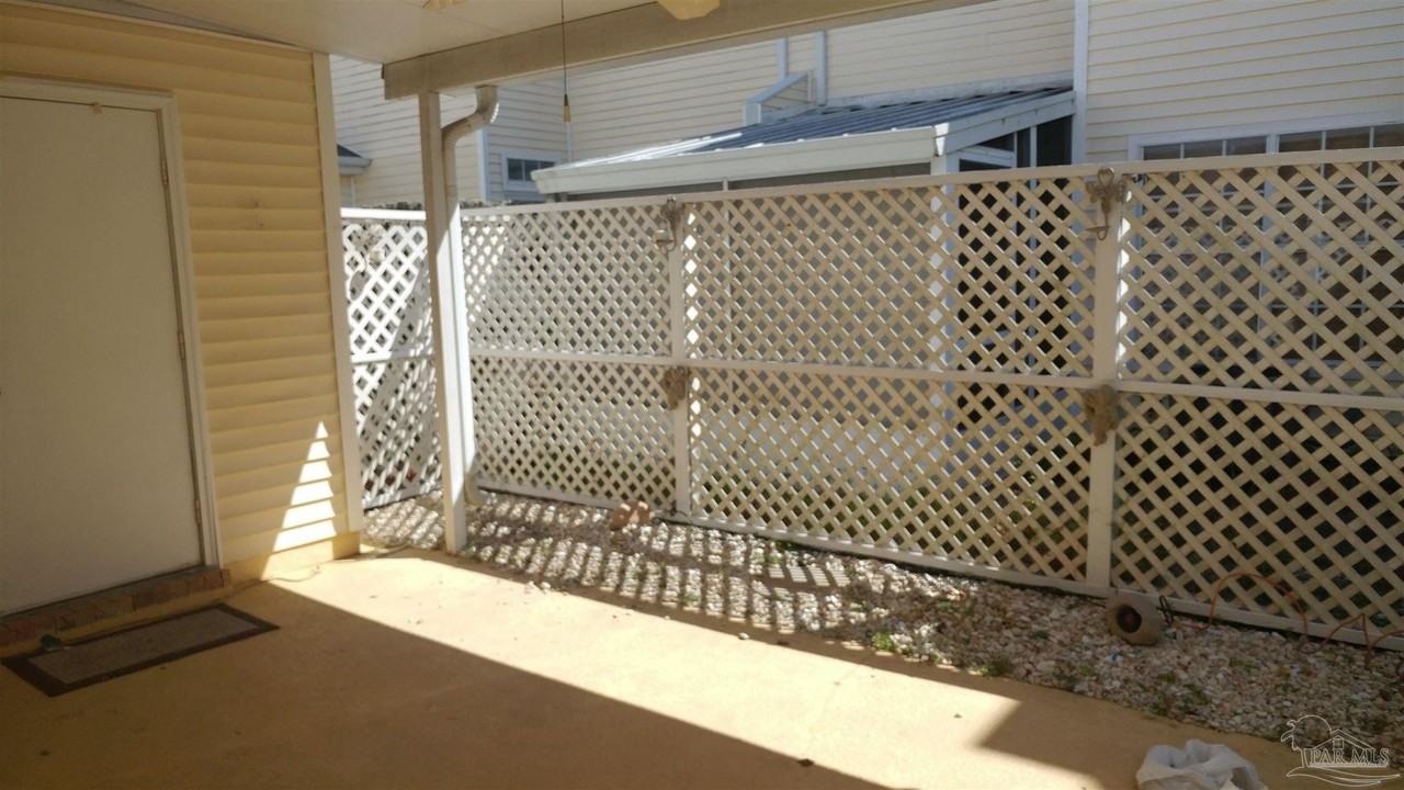 601 E Burgess Rd #J6 - Photo 6 of 6