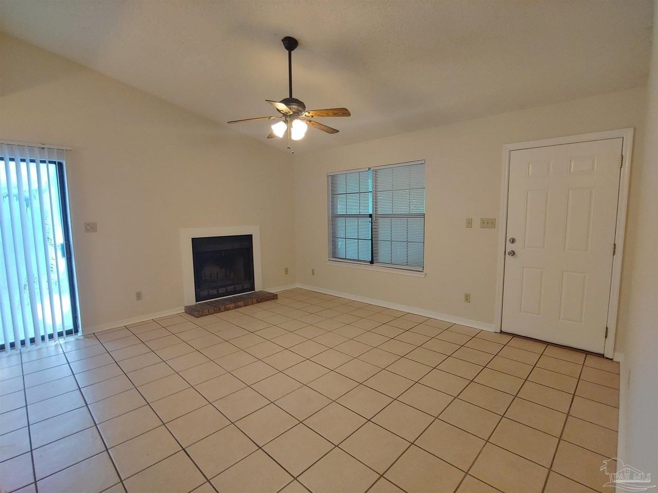 1440 N 61st Ave #8C - Photo 4 of 18