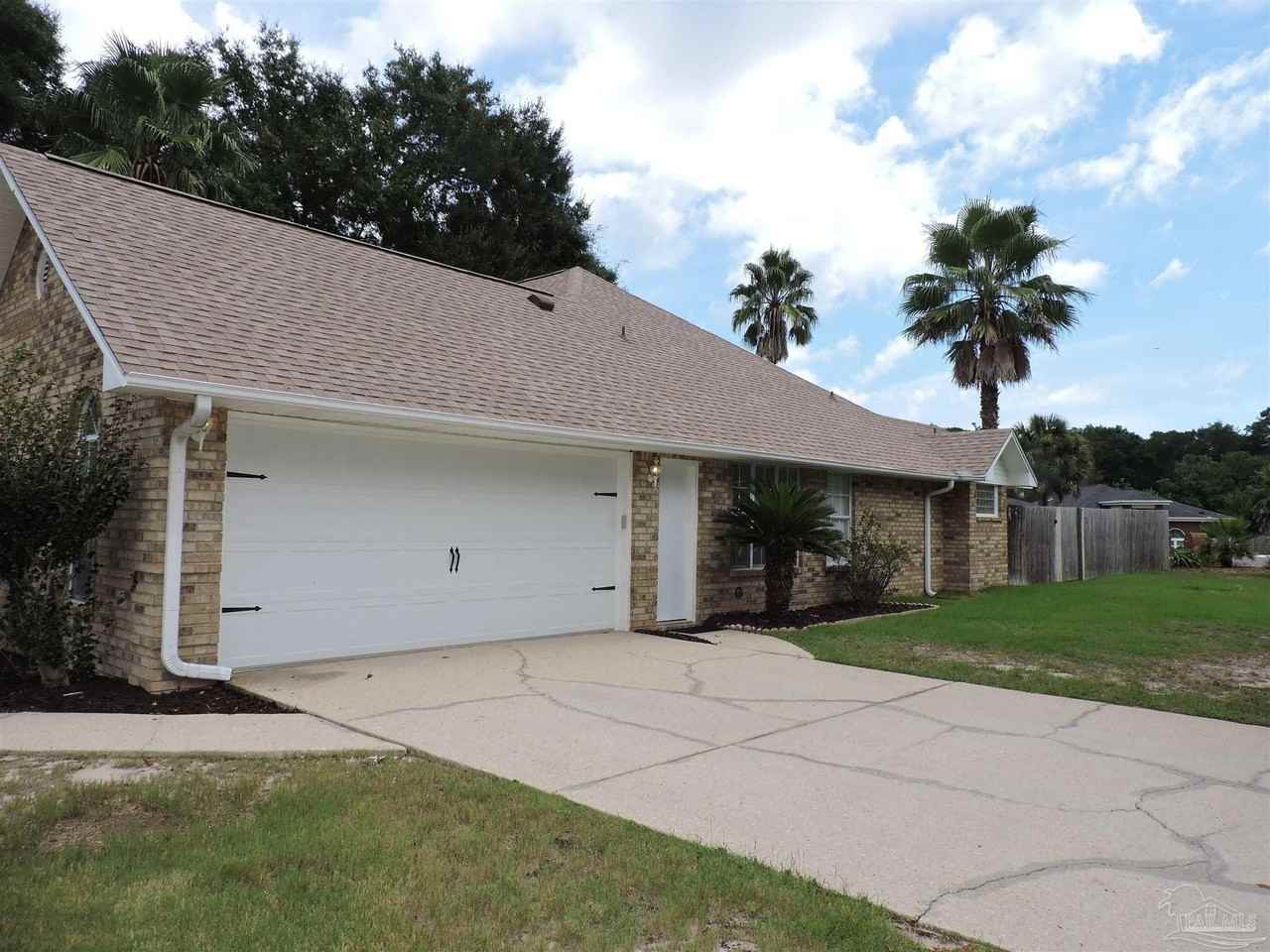6340 Summer Lakes Ln - Photo 2 of 44