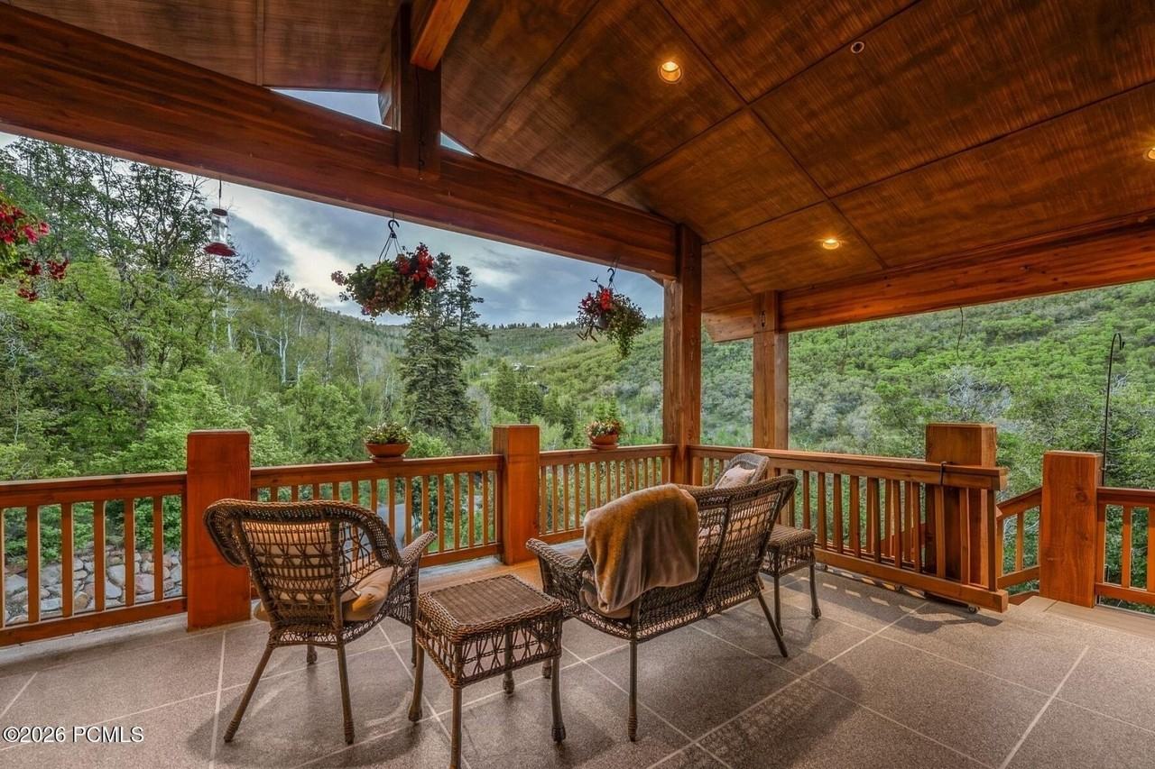 10129 N Basin Canyon Rd - Photo 4 of 45