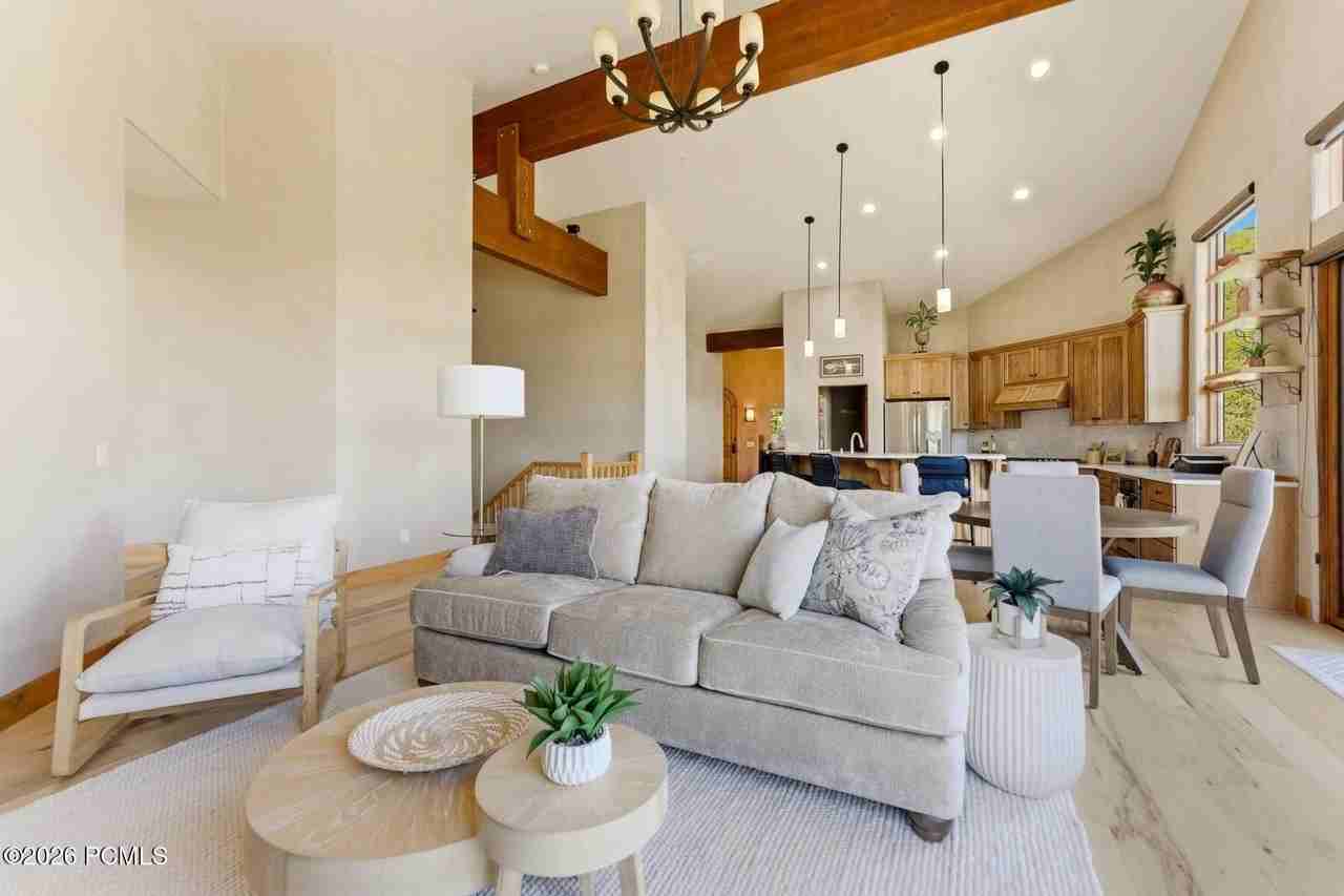 10129 N Basin Canyon Rd - Photo 6 of 45