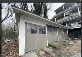 featured image of 145 N 5th St