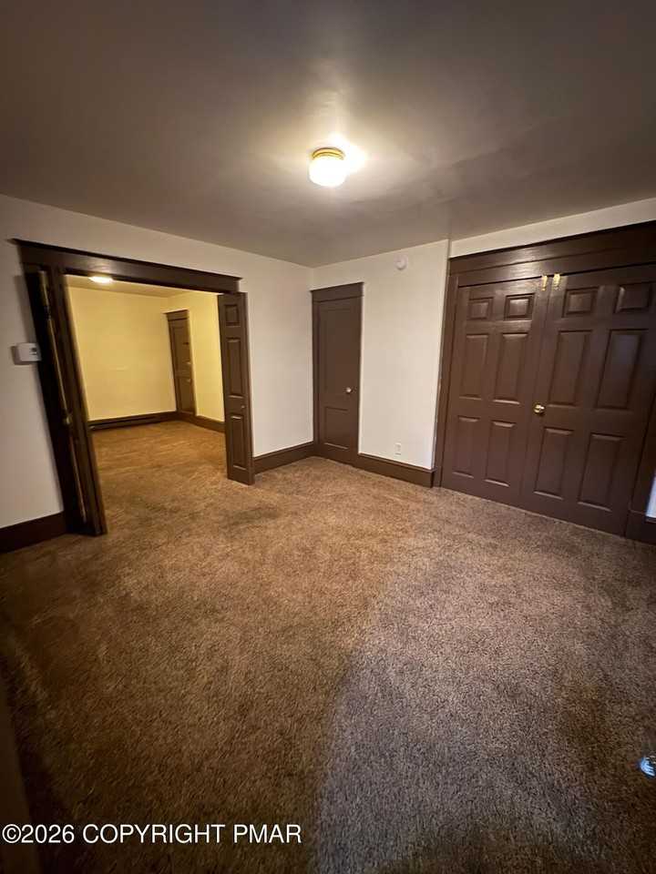 27 S 7th St #301 - Photo 2 of 6