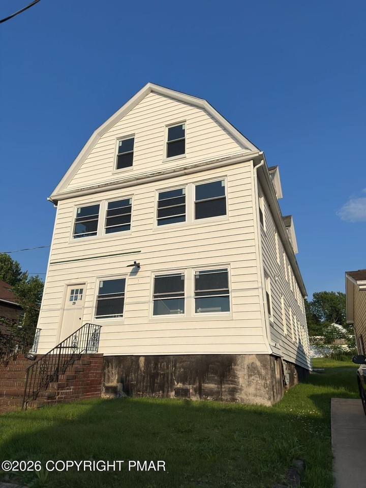 29 Cliff St #3 - Photo 2 of 17