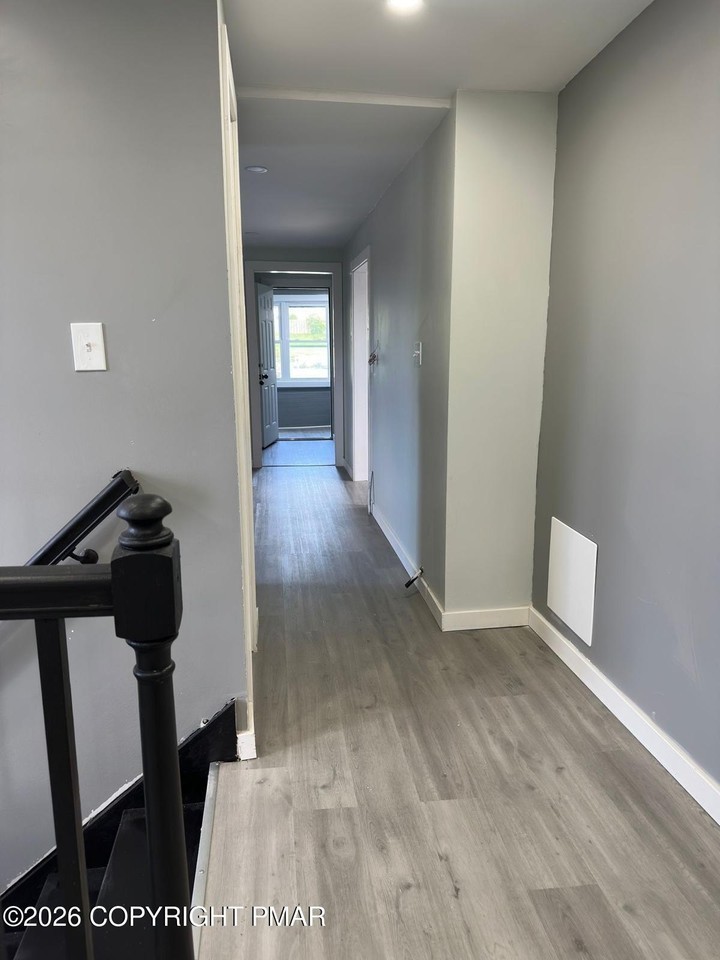 29 Cliff St #3 - Photo 6 of 17