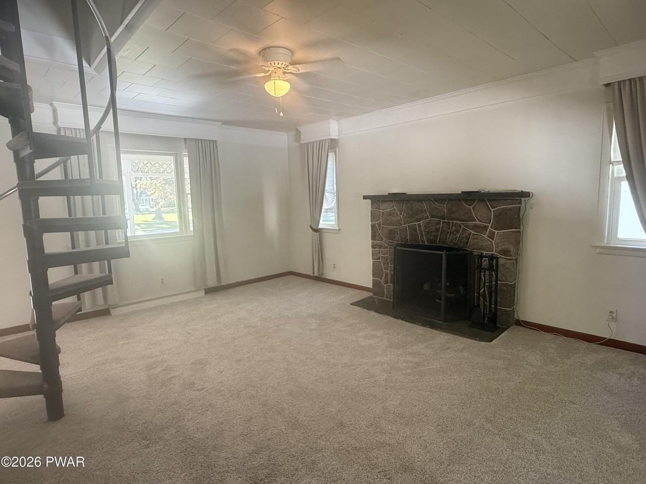 1 Dervend Cir - Photo 5 of 18