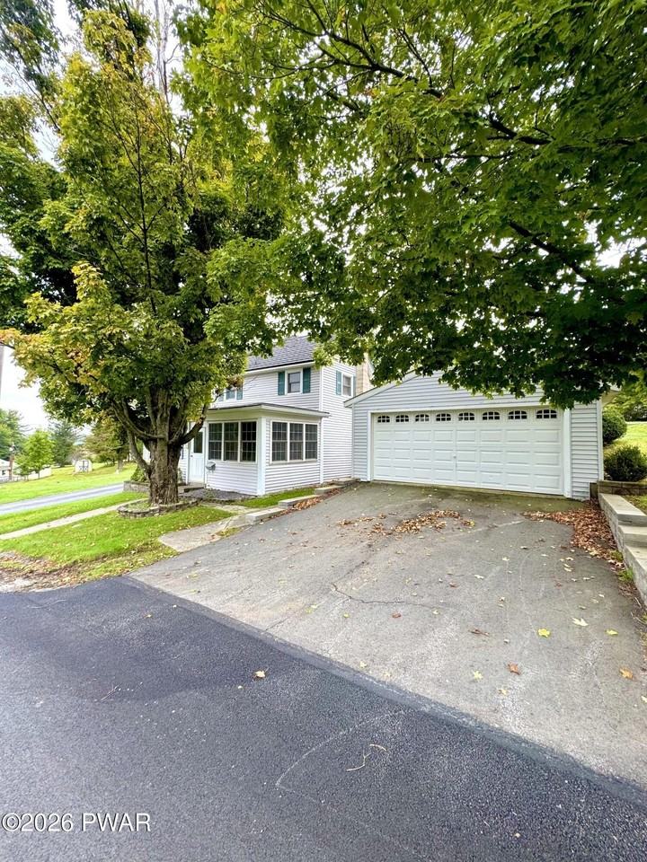 475 Grove St - Photo 2 of 21