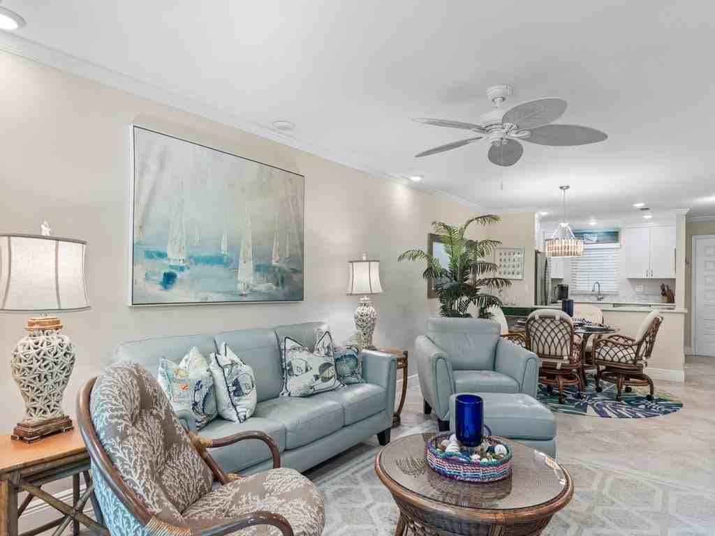 800 Coquina Ln #205